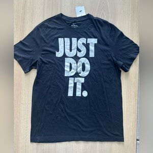 Nike “Just Do It Logo” T-Shirt Men’s Size L Black NWT